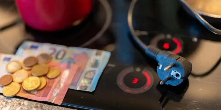 Prețul la curent ar putea ajunge la 1 leu pentru români – promisiunea-șoc a ministrului Energiei!