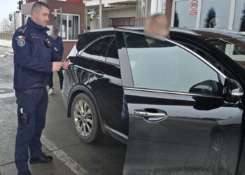 Șofer din R. Moldova prins la Stânca cu un document buclucaș – polițiștii l-au mirosit imediat!