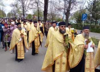 Zi sfântă și plină de mister! Credincioșii marchează Intrarea în Biserică a Maicii Domnului!
