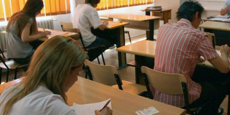 Proba scrisă la Titularizare se dă pe 21 iulie! Mii de profesori intră în cursa posturilor