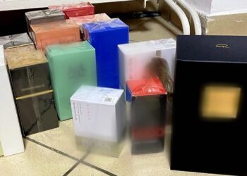 Moldovean prins cu „luxul la pachet”: produse de 450.000 lei, suspectate a fi contrafăcute!