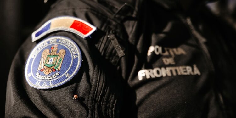 Condamnată la 14 ANI de PUȘCĂRIE, o femeie de 34 de ani a căzut în plasa polițiștilor la Rădăuți-Prut