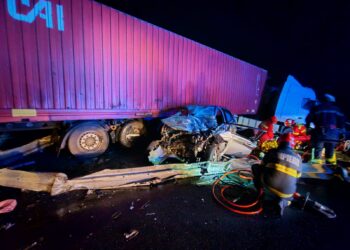 Impact devastator pe DN7! Tânără de 26 de ani din Botoșani, moartă pe loc. O fetiță și un bărbat, în stare gravă