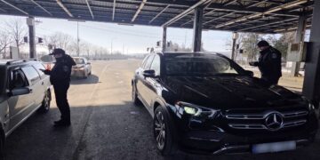 Captură spectaculoasă la PTF Stânca: autoturism de peste 200.000 de lei, oprit chiar înainte să intre în țară