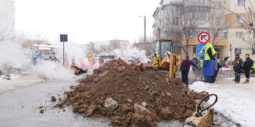 Defecțiune gravă pe rețeaua de apă, intervenție contra cronometru
