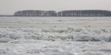 DUNĂREA – GRANIȚA MORȚII. CUM AU MURIT MII DE ROMÂNI ÎNGHEȚAȚI ÎN DRUM SPRE LIBERTATE