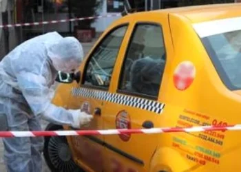 TAXIMETRIST ÎNJUNGHIAT DE TREI MINORI! Violența adolescenților scapă de sub control