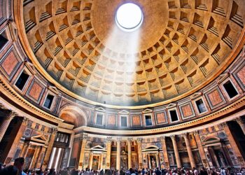 ȘTIAȚI CĂ… În Panteonul din Roma „plouă” în interior, dar nu se inundă niciodată? Secretul genial al romanilor uimește și azi