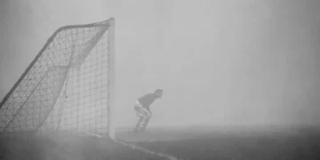 Știați că… un portar a apărat singur într-un meci care se terminase?