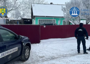 DESCINDERI FĂRĂ PRECEDENT LA BOTOȘANI! 73 DE PERCHEZIȚII, „FABRICĂ” DE BULETINE ROMÂNEȘTI PENTRU STRĂINI DIN EST. VIDEO