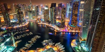 Cum a ajuns Dubaiul, în doar câteva decenii, capitala mondială a luxului și recordurilor