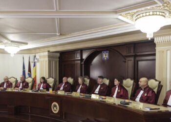 Pensiile magistraților, din nou în aer: amânare după amânare, CCR blocată de conflicte interne