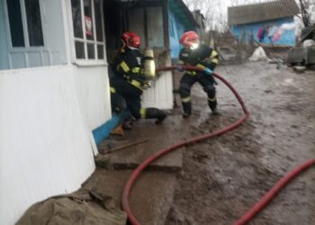 Tragedie în Călărași! Femeie de 80 de ani, găsită fără viață după ce casa i-a fost cuprinsă de flăcări