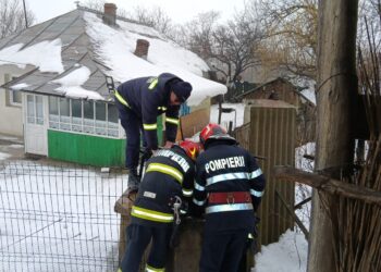 Clipe de groază la Darabani! Bărbat de 67 de ani, scos în viață dintr-o fântână adâncă de 7 metri