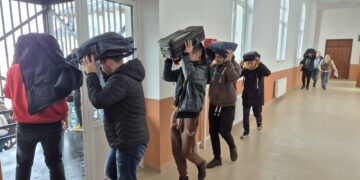SIMULARE DE CUTREMUR ÎN BOTOȘANI! Peste 330 de elevi și profesori, evacuați din școli în timpul orelor