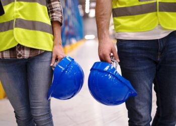 144 de persoane angajate într-o singură lună. Cine sunt cei care și-au găsit job în 2026