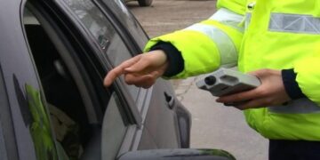 Prins beat la volan, s-a urcat din nou la volan câteva ore mai târziu, deși avea permisul suspendat