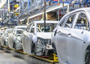 O țară mică, o putere uriașă: statul european care a devenit noul epicentru al industriei auto