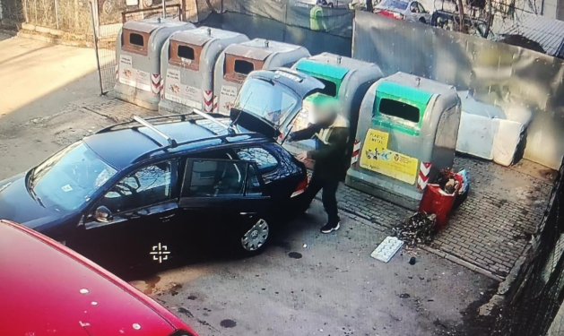 Surprins de camere în timp ce arunca gunoaie lângă tomberoane. Bărbat din Botoșani, în vizorul Poliției Locale