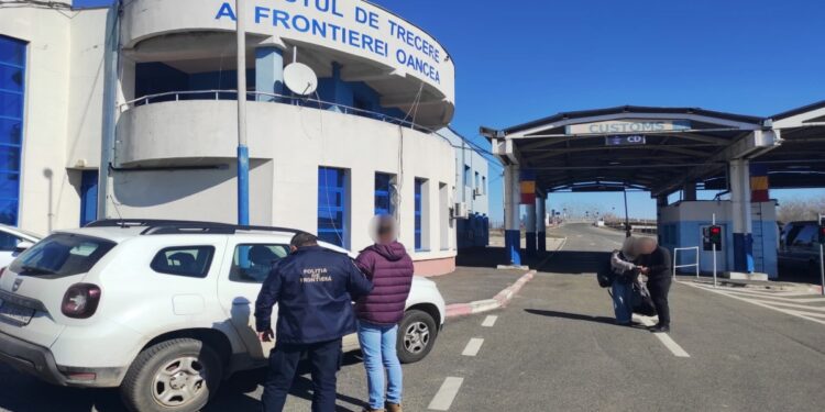 Asigurare auto falsă descoperită la frontieră. Șofer moldovean oprit la control în PTF Rădăuți Prut