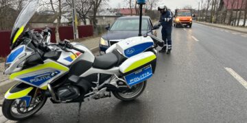 Depășire la limită făcută de un șofer din Botoșani – trafic blocat și frâne puse în ultimul moment
