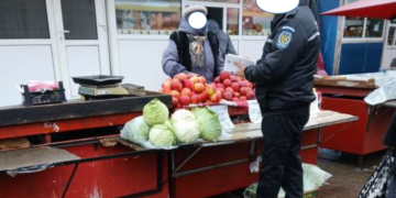 Razie de amploare în Piața Centrală din Botoșani! Zeci de amenzi și controale în forță printre comercianți și clienți
