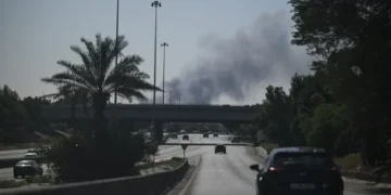 Explozie de violență în Orientul Mijlociu: atacuri în lanț, sute de victime și piețe globale în șoc