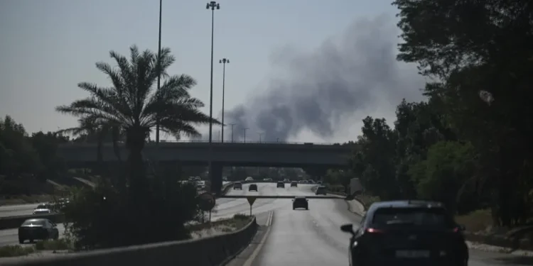 Explozie de violență în Orientul Mijlociu: atacuri în lanț, sute de victime și piețe globale în șoc