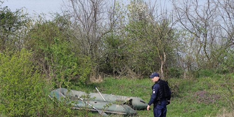 Pescuit ilegal în plină prohibiție pe Lacul Negreni VIDEO