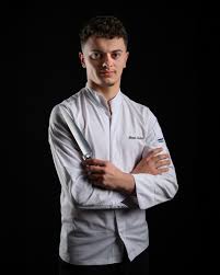 De la satul de lângă Prut la aur internațional: povestea spectaculoasă a tânărului bucătar care face România celebră