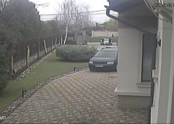 Șofer urmărit de polițiști, fugă printre curți și suspiciuni de droguri într-o acțiune rutieră tensionată la Baisa VIDEO