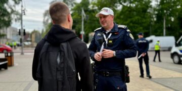 Razie pe două roți la Botoșani! Bicicliști și utilizatori de trotinete, luați în vizor de polițiști: amenzi de peste 10.000 de lei