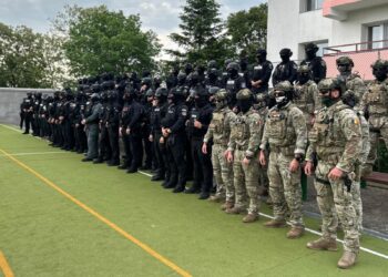 ELITA FORȚELOR SPECIALE DIN TREI ȚĂRI, MOBILIZATĂ LA BOTOȘANI!