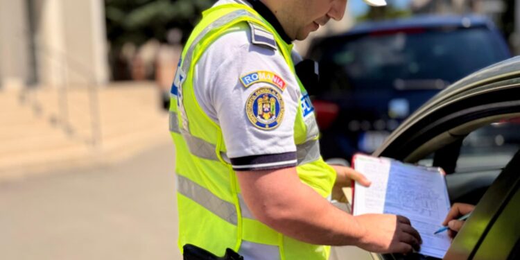 Prăpăd pentru șoferii care nu acordă prioritate! Polițiștii au dat sute de amenzi și au lăsat 16 conducători auto fără permis