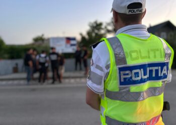 Amenzi de peste 54.000 de lei într-o singură noapte. Un șofer de 20 de ani a rămas fără permis pentru 240 de zile