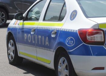 Un tânăr de 19 ani a ajuns în arest după ce a bătut un bărbat de 47 de ani