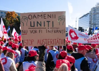 Mii de bugetari ies în stradă după anunțul privind tăierea sporurilor. Spitale, instanțe și ANAF, în pragul blocajului