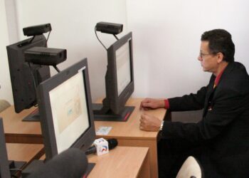 SCHIMBARE IMPORTANTĂ PENTRU VIITORII ȘOFERI DIN BOTOȘANI! Examenul teoretic pentru permis va putea fi susținut și după-amiaza. Dispare și accesul fără programare