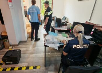 Descinderi de amploare la Botoșani! Percheziții la firme și locuințe într-un dosar cu polițe RCA false