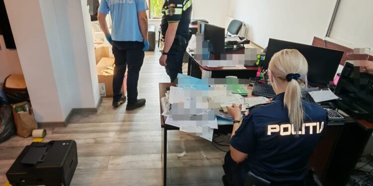 Descinderi de amploare la Botoșani! Percheziții la firme și locuințe într-un dosar cu polițe RCA false
