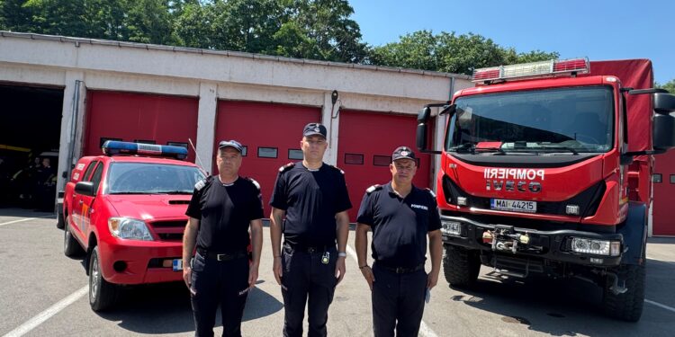 Pompierii din Botoșani, trimiși de urgență în Capitală! Intervin în lupta cu efectele furtunilor devastatoare