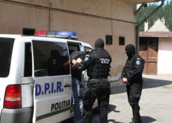 Val de rețineri la Botoșani! Hoți de biciclete și telefoane, ridicați de polițiști după percheziții