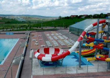 ALERTĂ la Cornișa! Patru bazine, INTERZISE publicului după ce analizele au scos la iveală probleme grave la apă