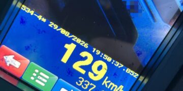 Un șofer de 27 de ani a apăsat pedala până la 129 km/h