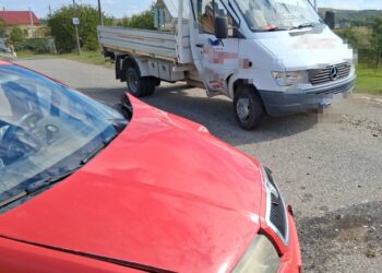 Accident în Lunca! O femeie de 80 de ani, rănită după impactul dintre un autoturism și o autoutilitară