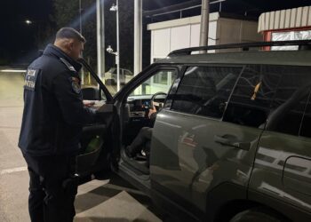 Permis fals și 50 de euro pentru a scăpa de probleme, la Rădăuți-Prut