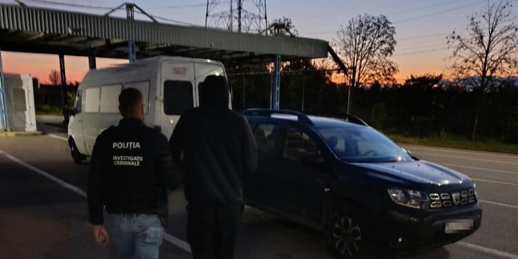 Căutat pentru furturi în Germania, prins la Albița