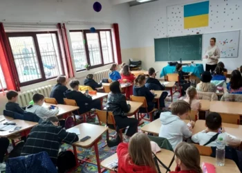 Guvernul anunță măsuri urgente împotriva violenței în școli. Mai multă pază și sancțiuni mai dure